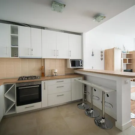 Apartel Emerald Bay Apartment *