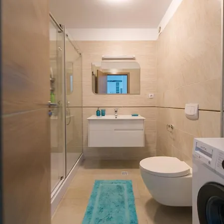Apartel Emerald Bay