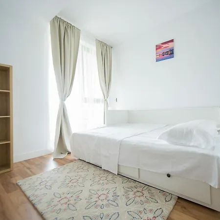 Apartment Apartel Emerald Bay